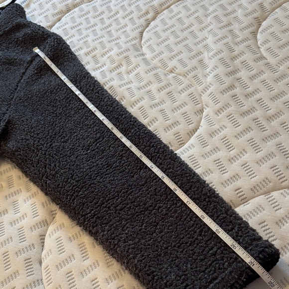 C&B Sport Charcoal Knobby Fleece Christmas Sweater EUC Generously Small - Picture 12 of 12